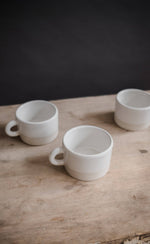 Load image into Gallery viewer, Mugs/Cups: White/White / 400ml - latte
