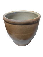 Load image into Gallery viewer, Vintage Planter Pot
