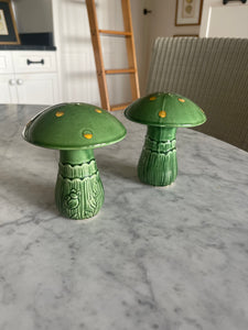 Vintage Mushroom Salt & Pepper Grn MCM