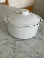 Load image into Gallery viewer, White Covered Casserole
