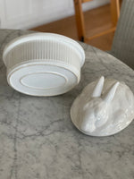 Load image into Gallery viewer, Vintage Ceramic California USA Bunny Rabbit Covered Casserole Dish
