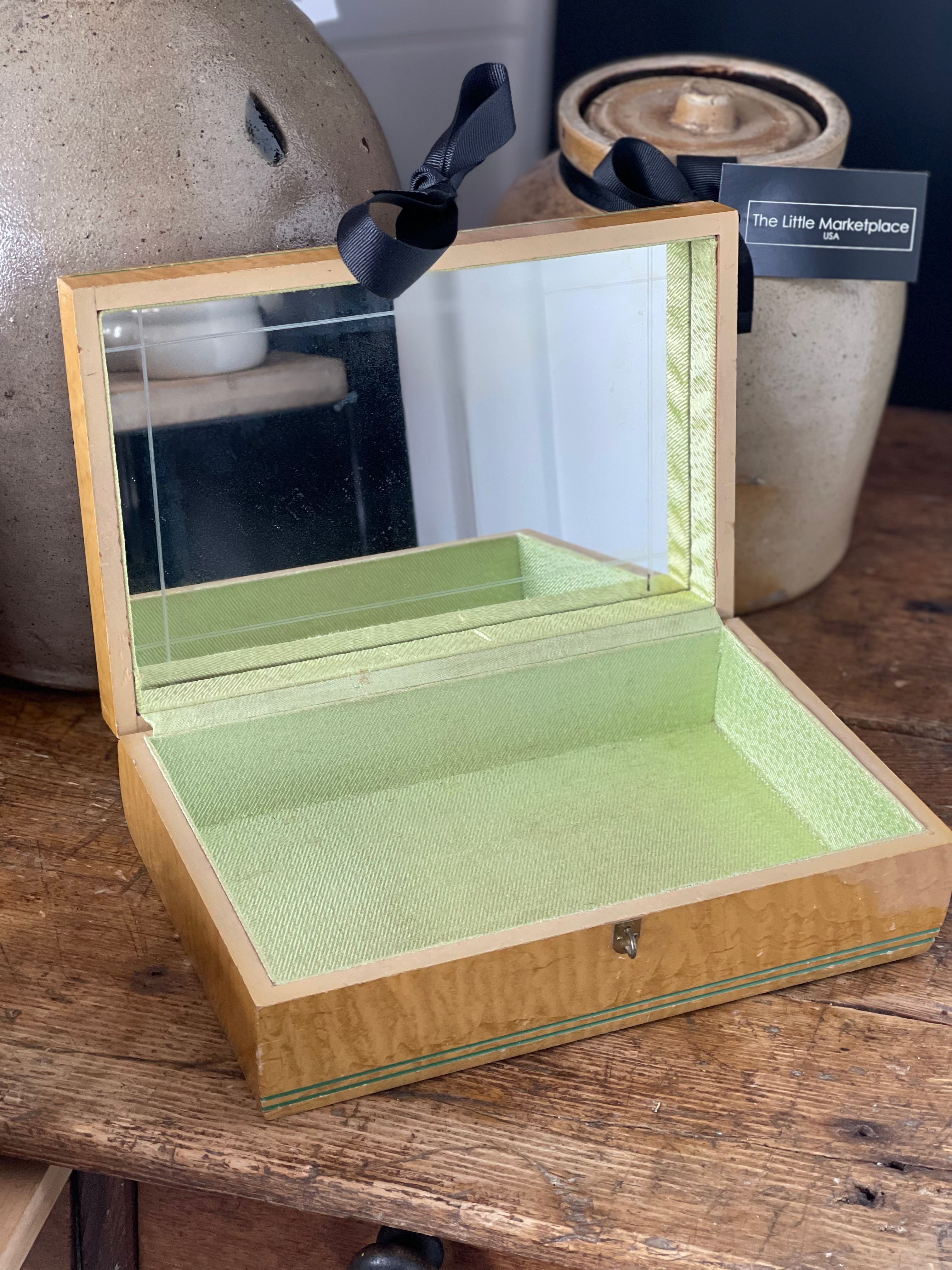Pilliod Swanton Ohio Wood Box 10 1/2” x 7”